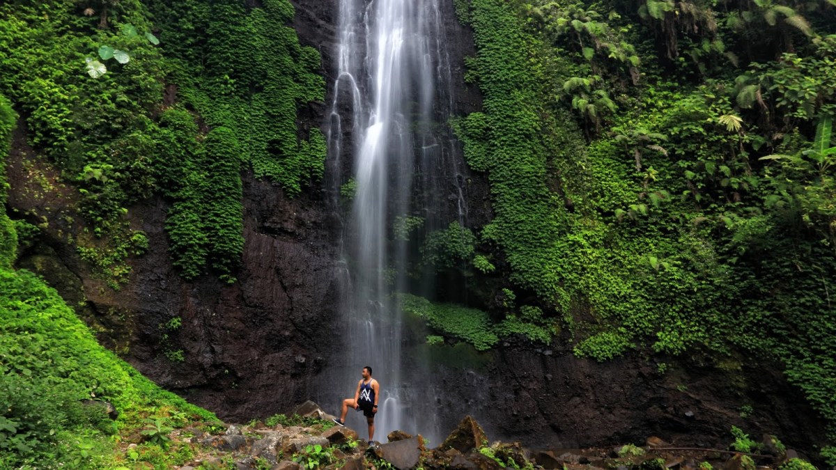 Indahnya Curug Cibeureum, ‘Menghipnotis’ Wisatawan